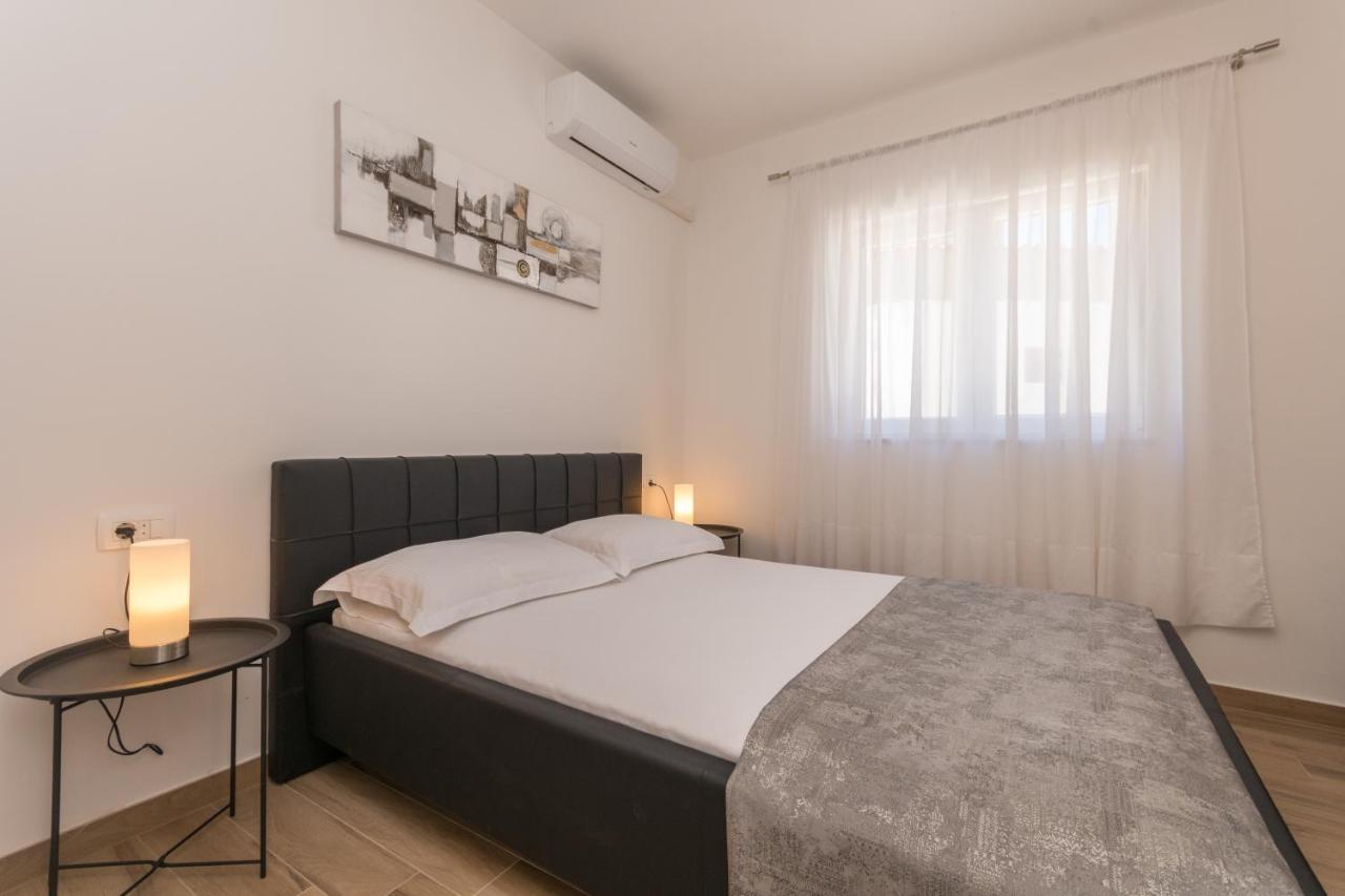 Apartmani Bonaca - 10M To The Sea Grebaštica Zewnętrze zdjęcie